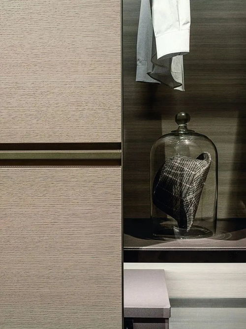 宅尚木品西安全屋定制 胡桃木與橡木色板的意式涂裝美學(xué)